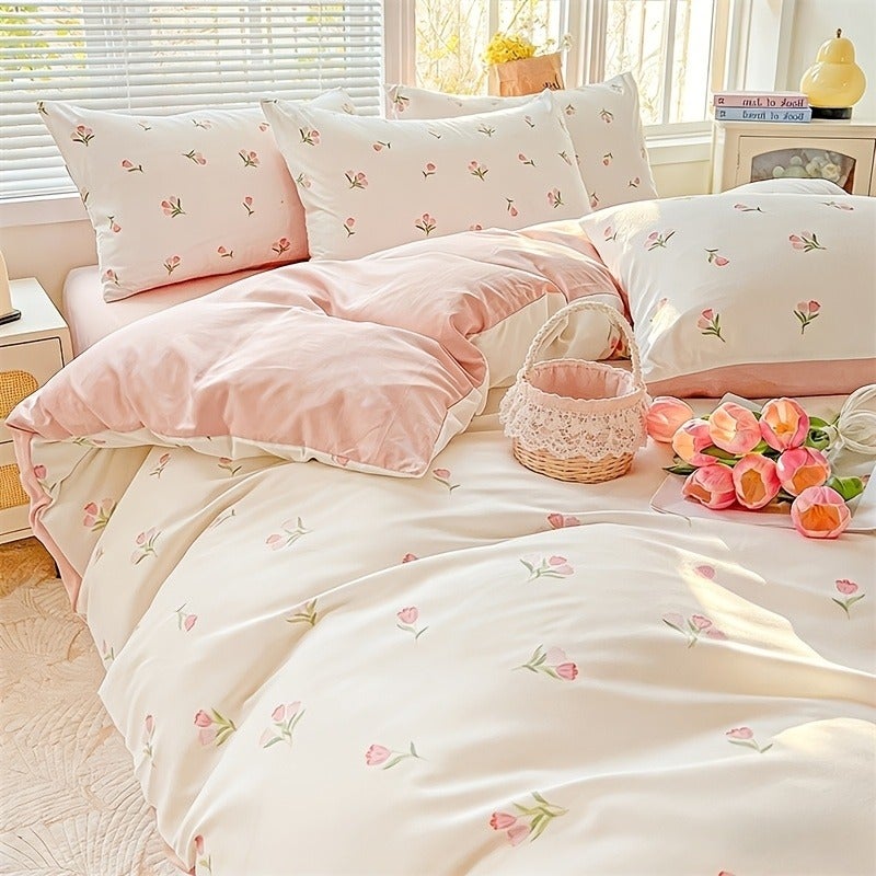 4pcs Set: 1 Floral Duvet Cover + 2 Pillowcases + 1 Flat Sheet, Wrinkle-Effect All-Season Bedding (Excludes Pillow Inserts and Comforter) - Image 2
