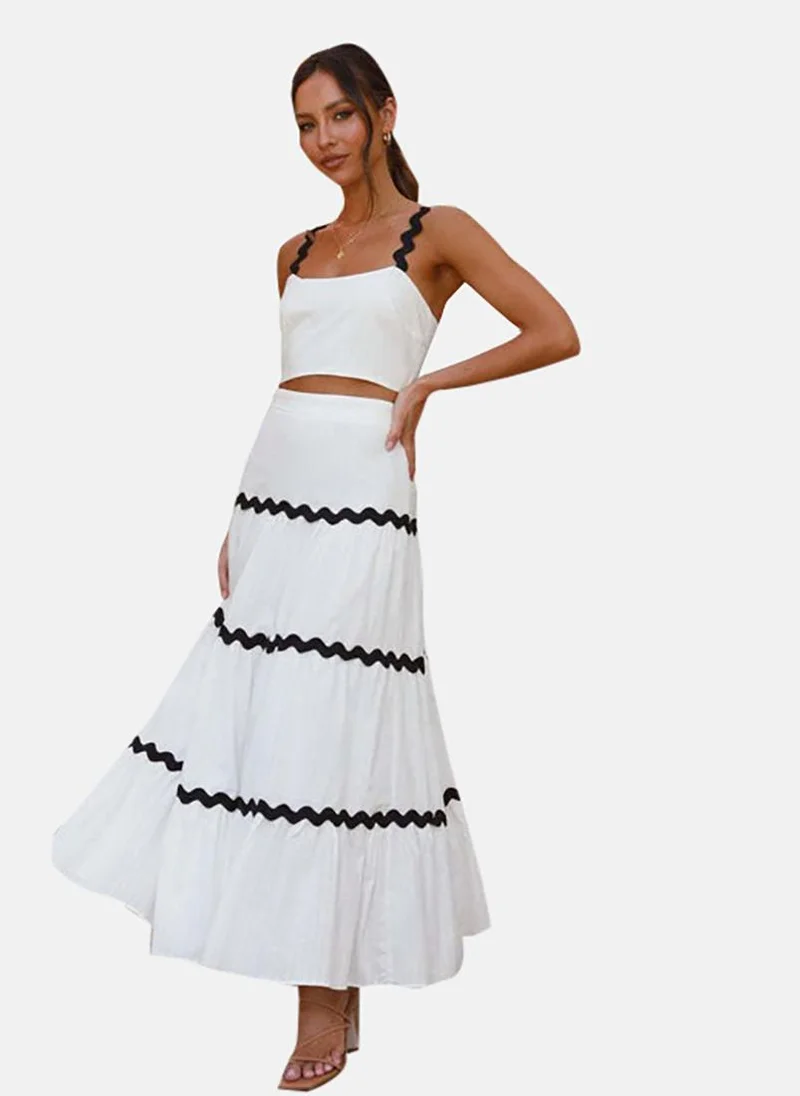 يونيكي White Self Design Sleeveless Top With Tiered Skirt Set