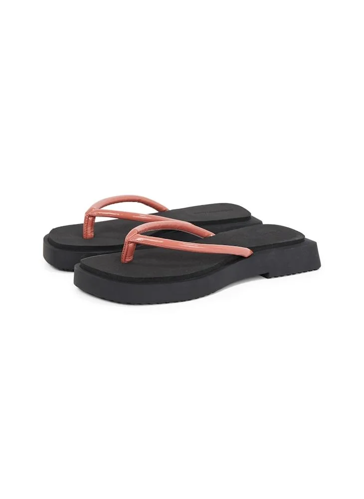 كالفن كلاين جينز Causal Flip Flops
