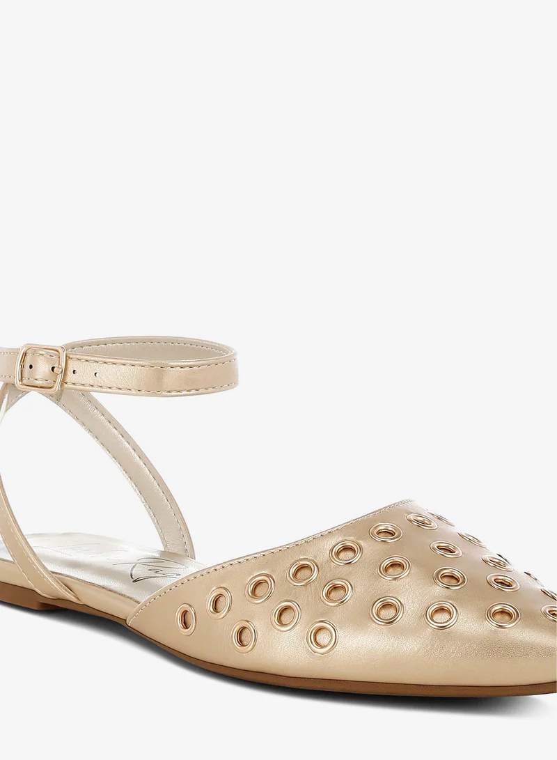 London Rag Metallic Eyelet Detail Flat Sandals in Gold