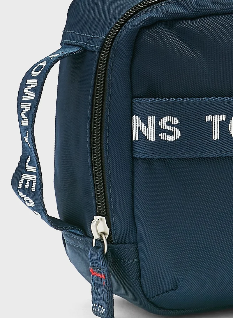 TOMMY JEANS Logo Washbag