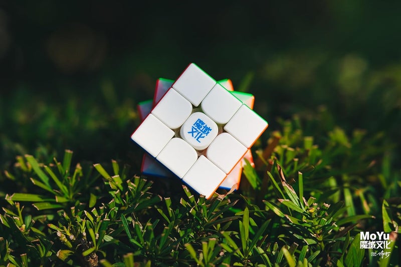 Cuberspeed MoYu Super WeiLong 3x3 V2 20 Magnet Ball Core  MagLev  UV 3x3 Flagship Speed Cube UV Coated Stickerless Speed Cube Puzzle - Image 5