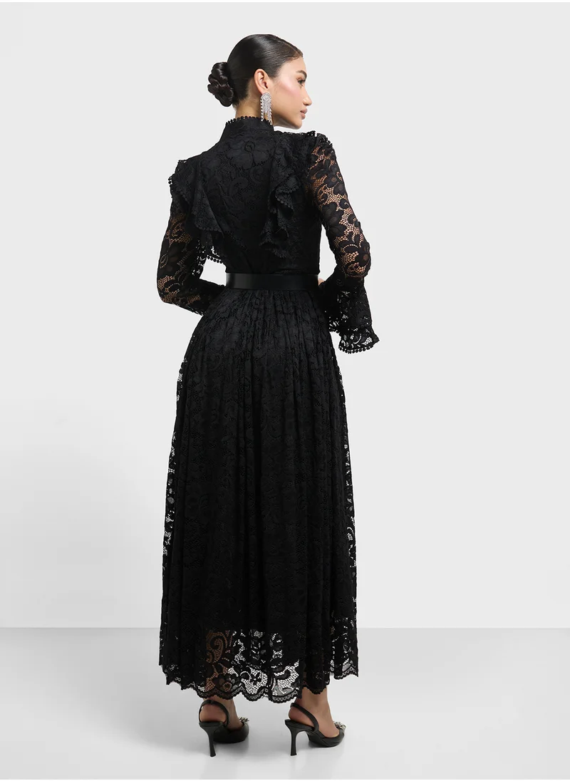 خزانة Lace Dress With Ruffles