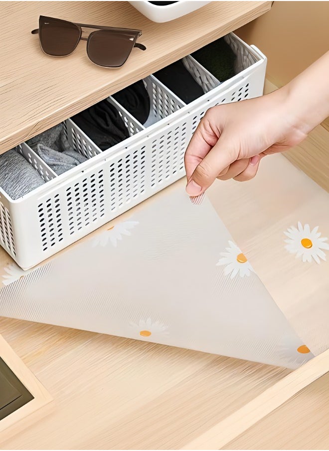 piece of daisy-patterned drawer liner paper for wardrobes and kitchen cabinets, waterproof, oil-proof, dust-proof, self-adhesive, thickened, moisture-proof mat