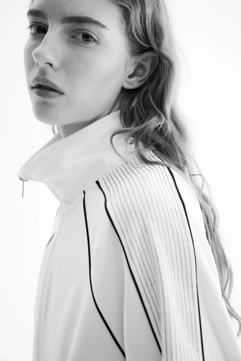 اتش اند ام جاكيت رياضي