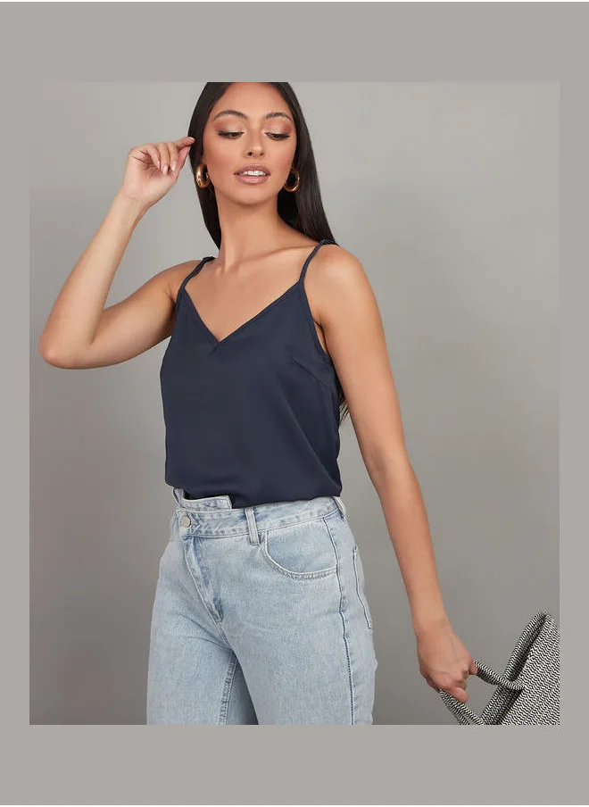 Styli Strappy V Neck Longline Cami Top