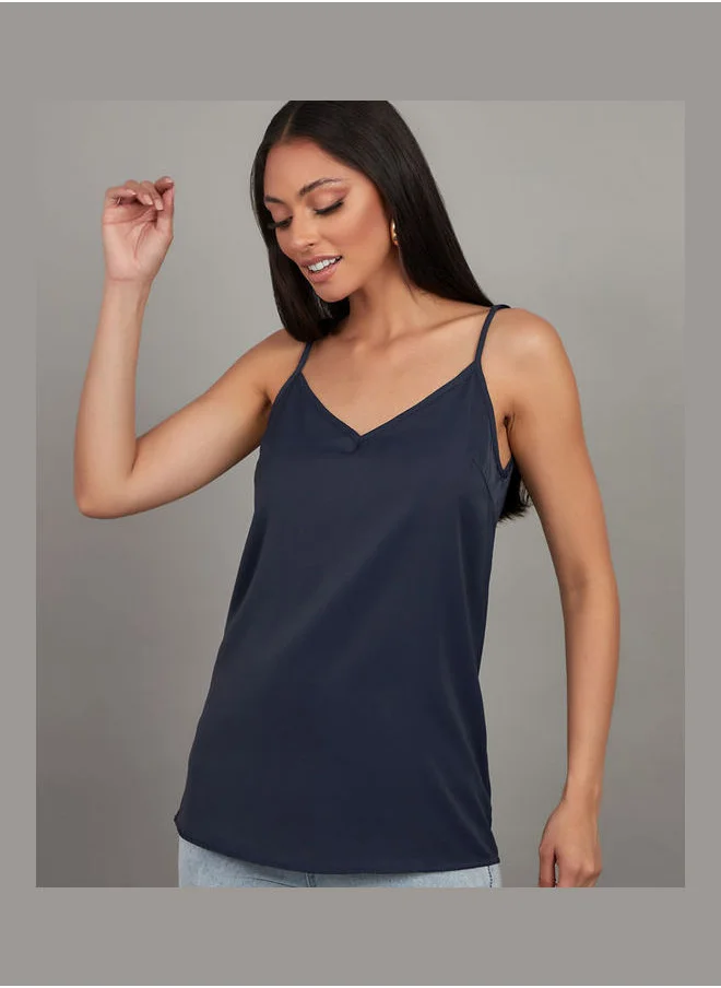 Styli Strappy V Neck Longline Cami Top