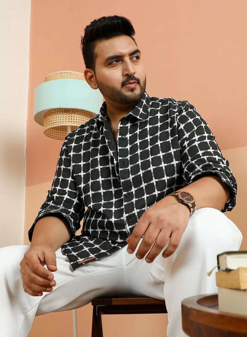 انستافاب بلس قميص رجالي أخضر زيتوني بنقش شبكي للملابس الكاجوال بياقة عريضة وأكمام طويلة بأزرار مقاس كبير مصمم براحة للاستخدام اليومي