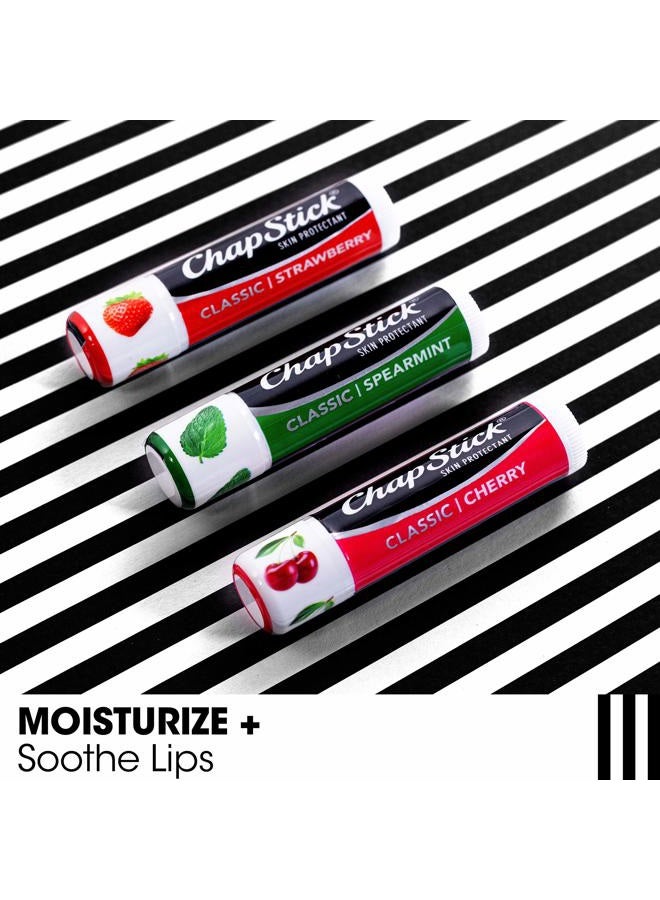 chapstick مجموعة العناية بالشفتين، مجموعة كلاسيكية 3 عبوات – بلسم الشفاه بنكهة النعناع، الكرز، والفراولة، 0.15 كل منها - Image 4