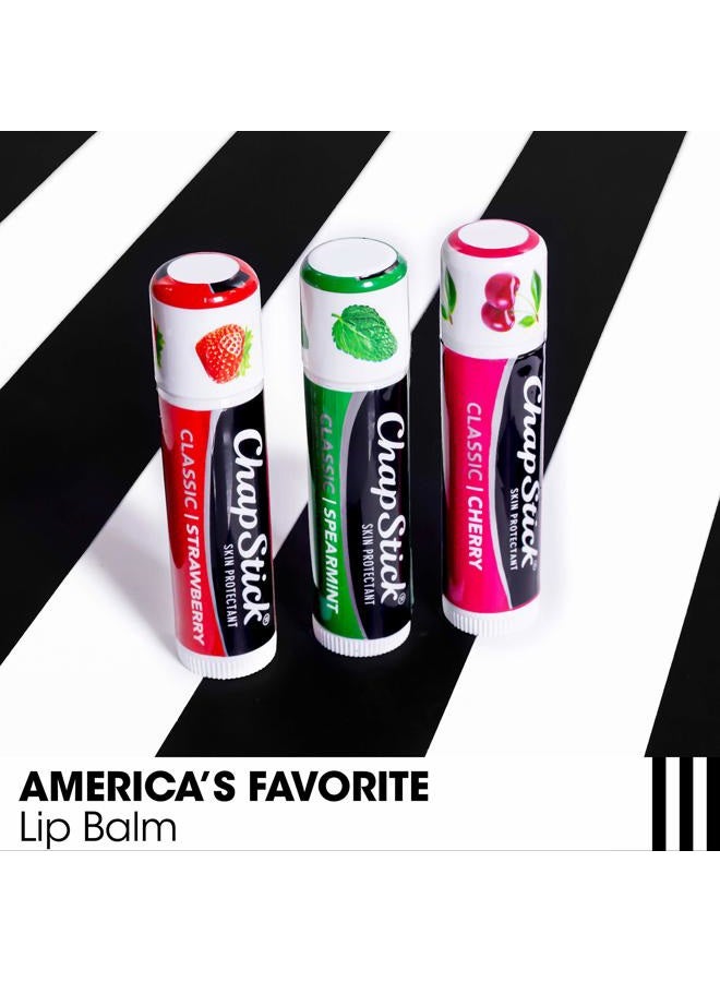 chapstick مجموعة العناية بالشفتين، مجموعة كلاسيكية 3 عبوات – بلسم الشفاه بنكهة النعناع، الكرز، والفراولة، 0.15 كل منها - Image 3