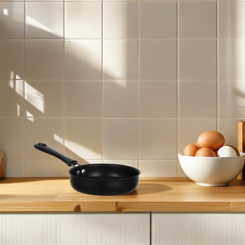 Zerodeko Mini Non-stick Fry Pan Cast Iron Skillet for Eggs and Pancakes, Thickened 12cm Small Breakfast Pan Compatible with Induction and Gas Stoves, Portable Kitchen Cookware - Image 5