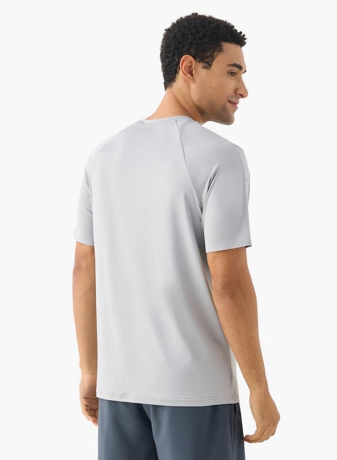 كابا تيشيرت كابا بياقة دائرية وتفاصيل شعار وأكمام قصيرة - Image 3