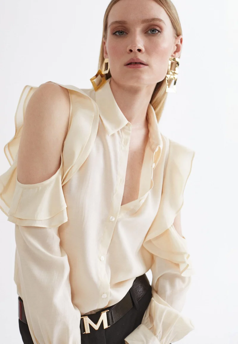Lola Casademunt Off-the-shoulder blouse