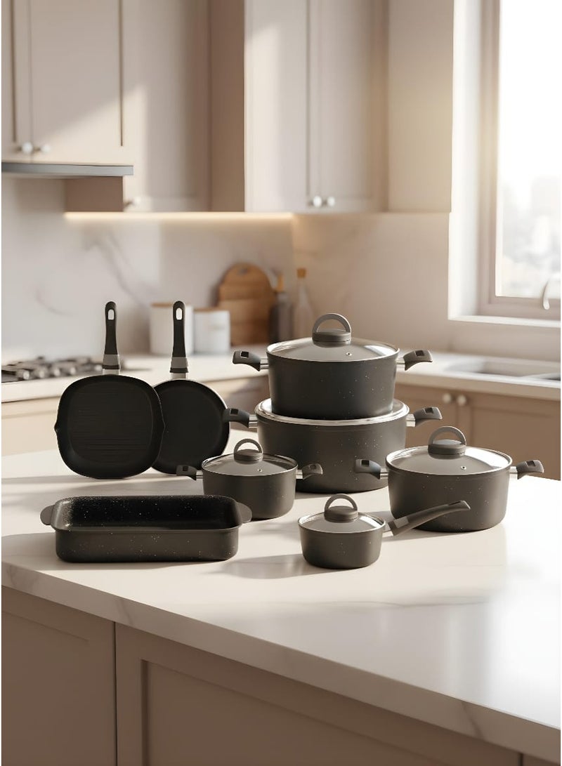 Kitchenova 13-piece round Vertis set with black bakelite handle