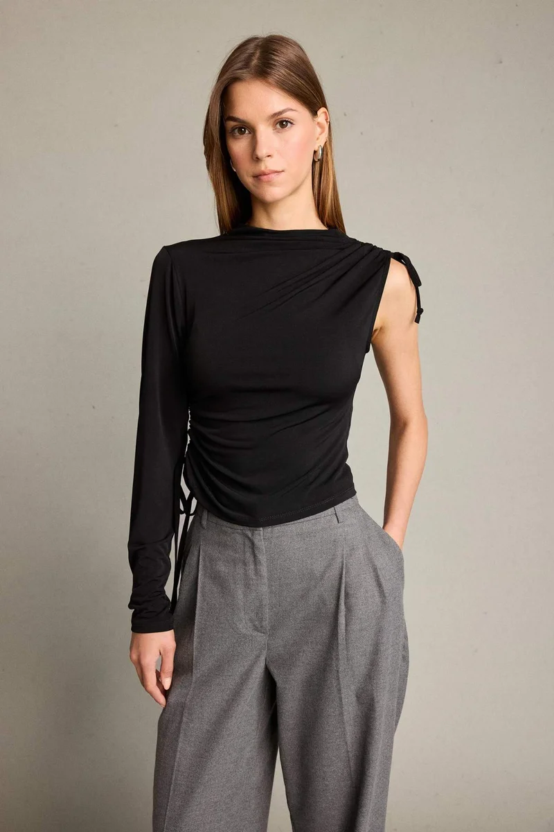 ديفاكتو Long Sleeve T-Shirt