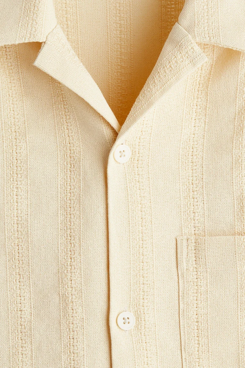 H&M  Regular Fit Textured resort shirt for Men | Best Price UAE