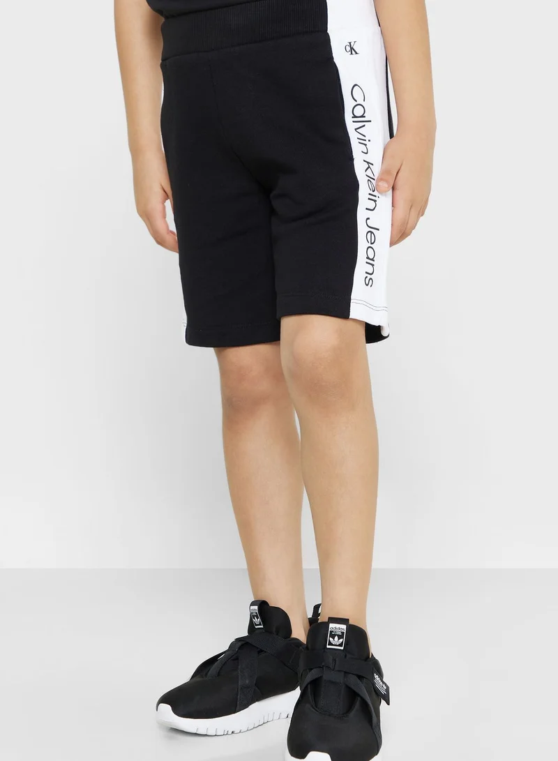 Calvin Klein Jeans Kids Color Block T-Shirt & Shorts Set