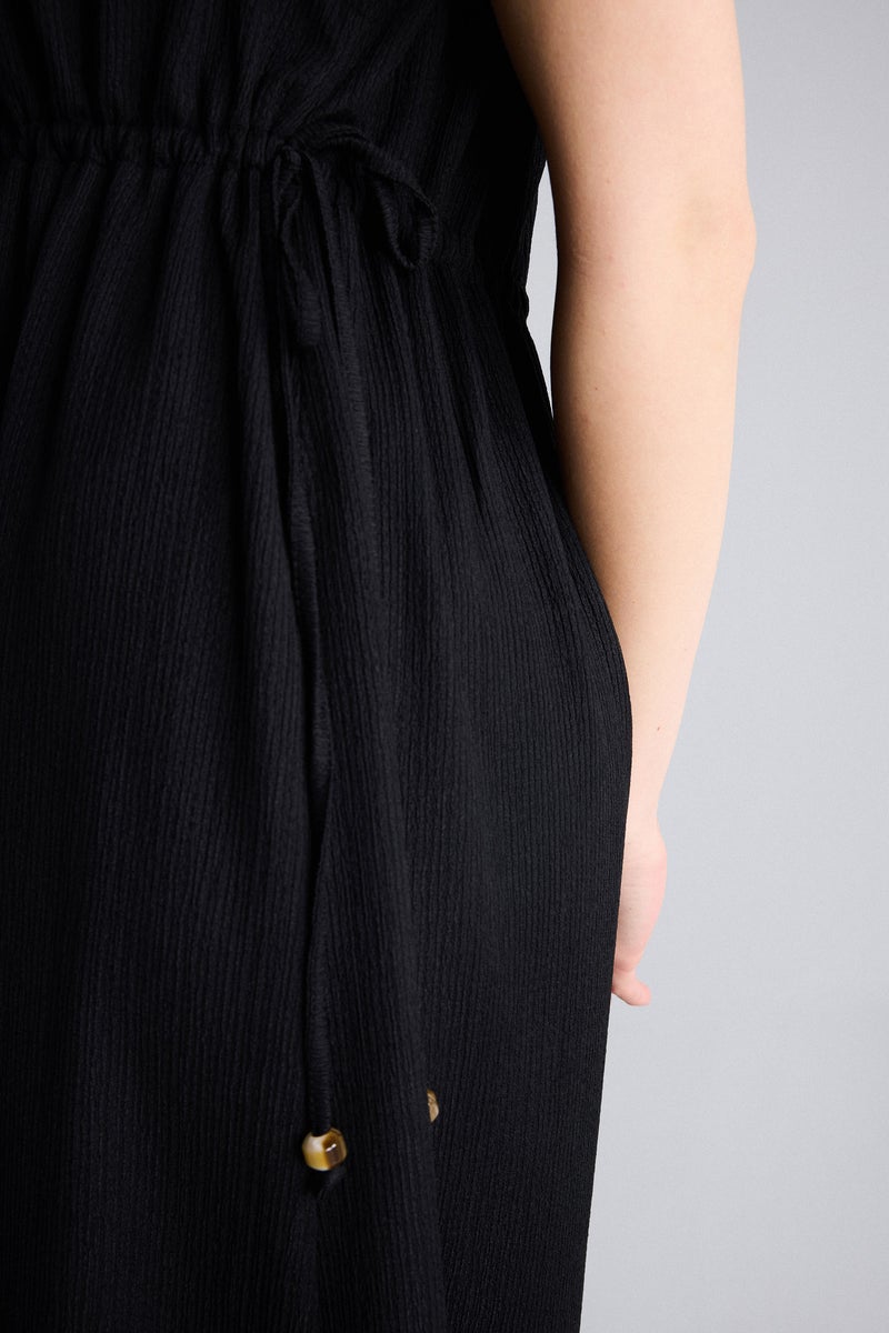 DeFacto Black Woman Regular Fit Round Collar Dress Casual - Image 5