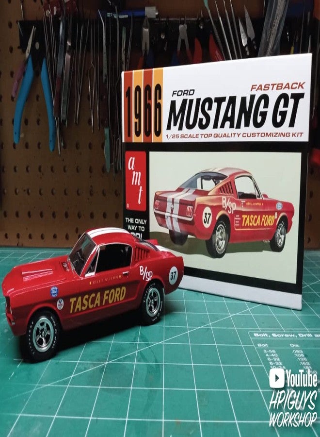 AMT 1966 Ford Mustang Fastback 2+2 1:25 Scale Model Kit - Image 5