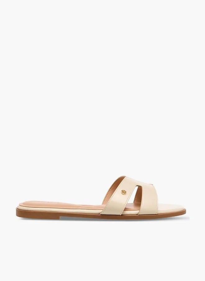 سيليست Women Cut-Out Detail Flat Sandals