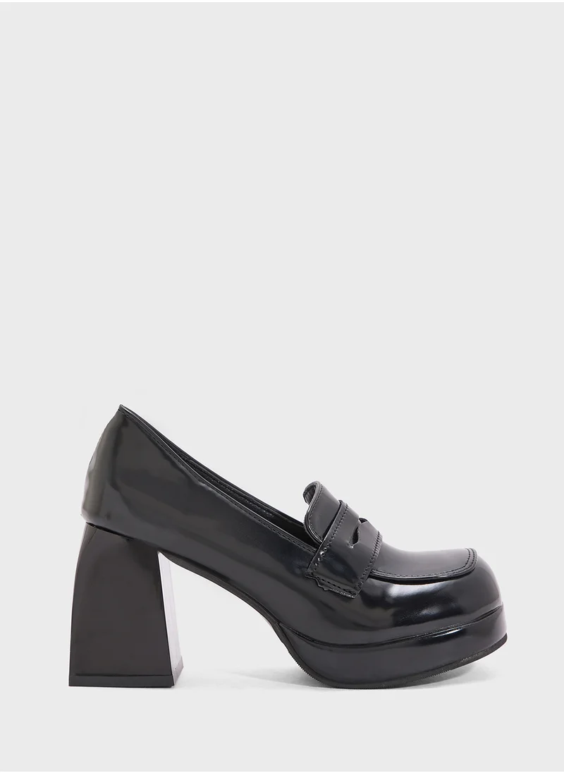 ELLA Heeled Moccasin