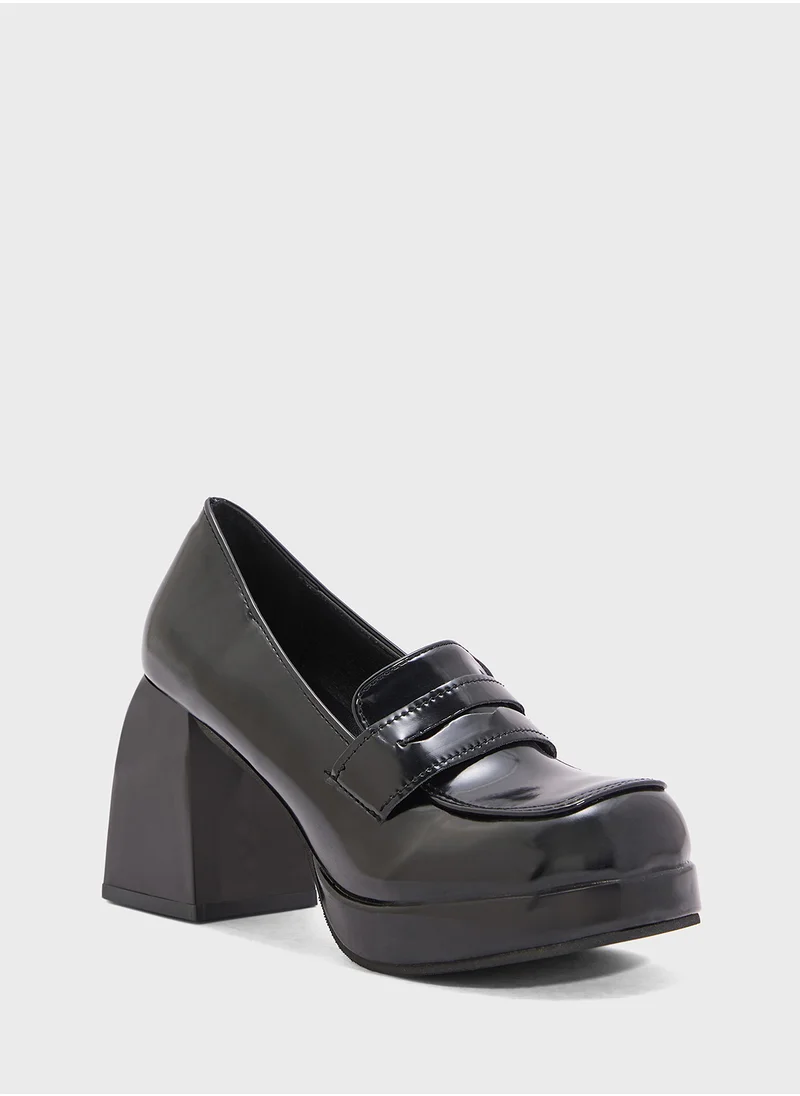 ELLA Heeled Moccasin