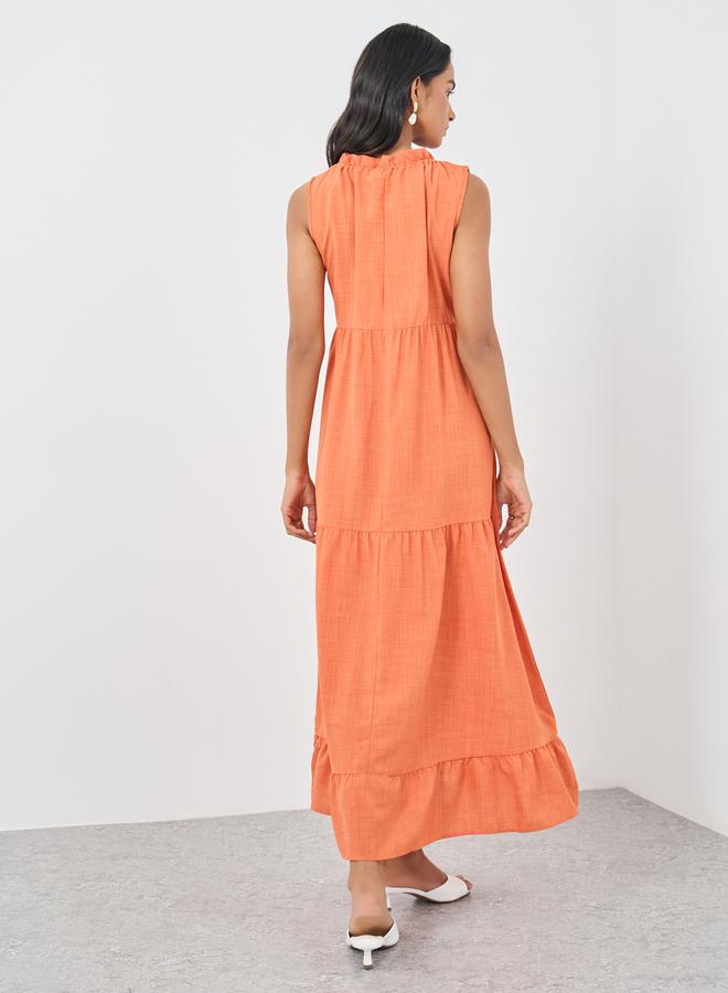 تايك تو فستان ماكسي طبقات بياقة  بدون أكمام وحافة مكشكشة - Image 5