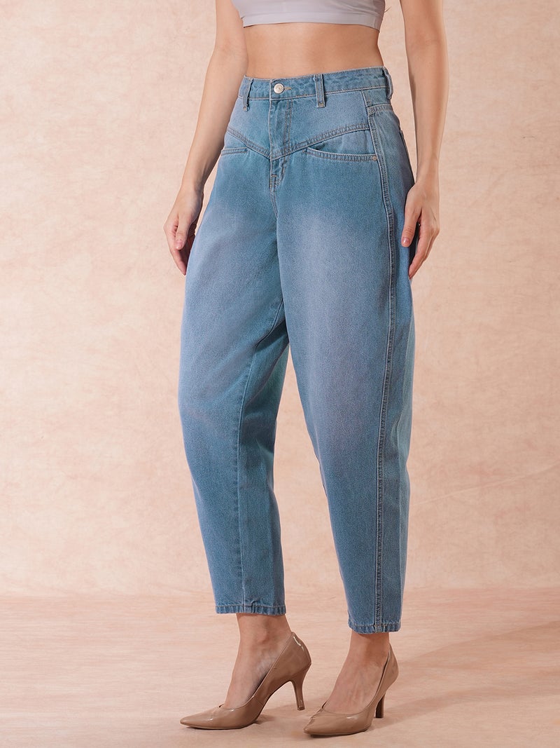 globus Globus Women Relaxed Fit High-Rise Light Fade Cotton Jeans  - Image 3