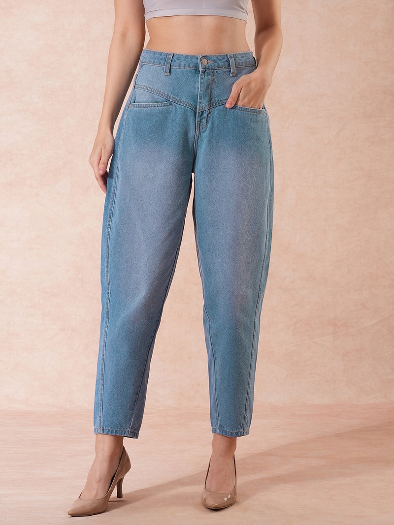 globus Globus Women Relaxed Fit High-Rise Light Fade Cotton Jeans  - Image 2