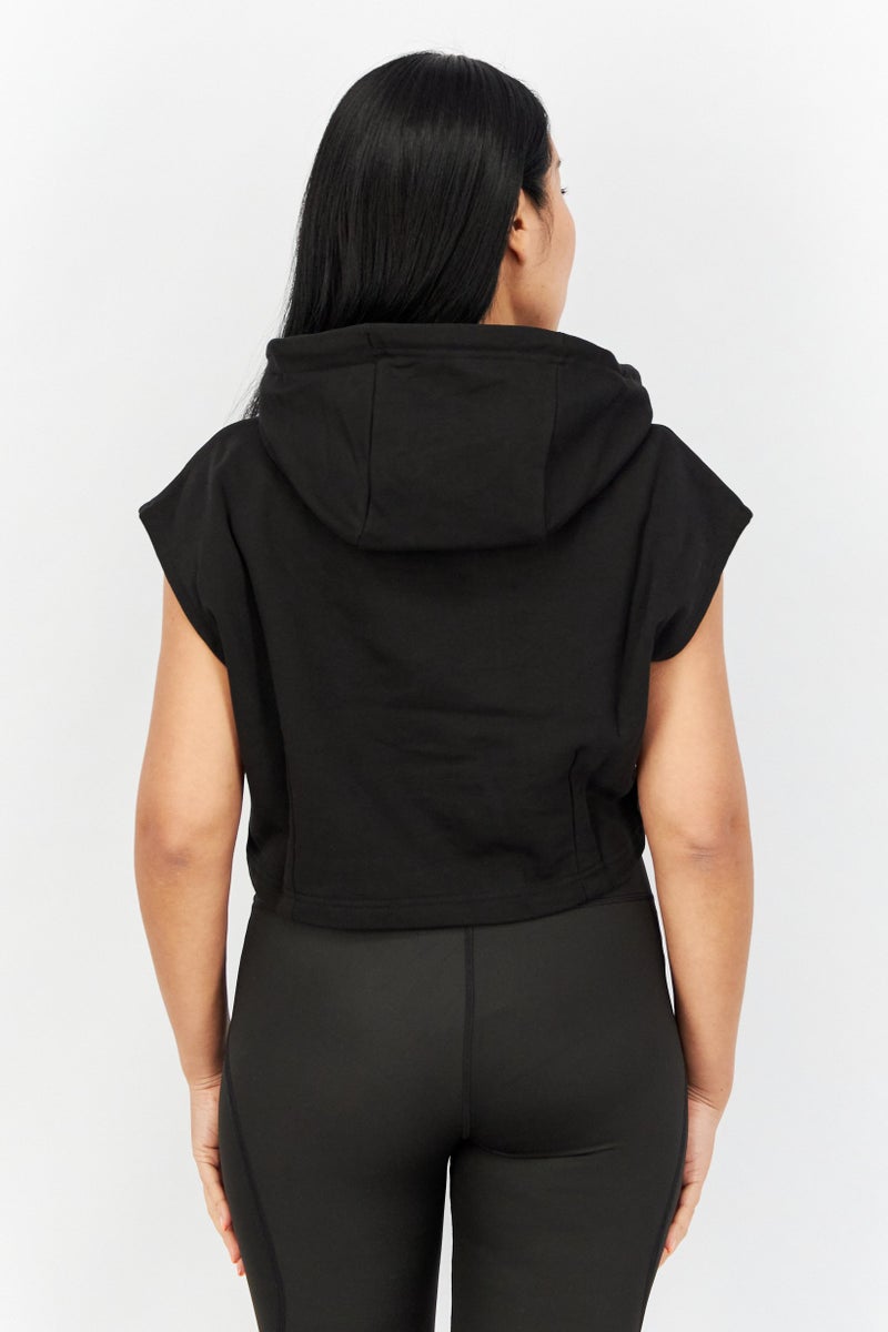 PUMA سويت شيرت قصير بغطاء رأس وأكمام قصيرة للنساء، أسود - Image 3