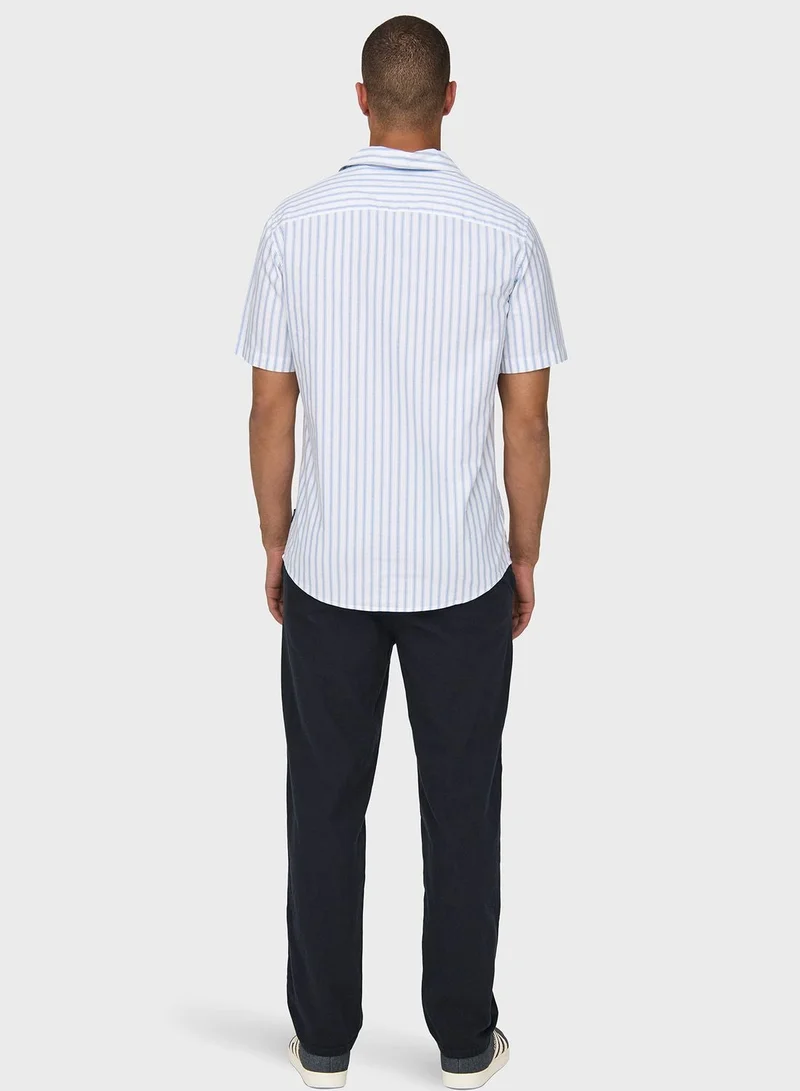 اونلي اند سانز قميص مخطط بقصة عادية