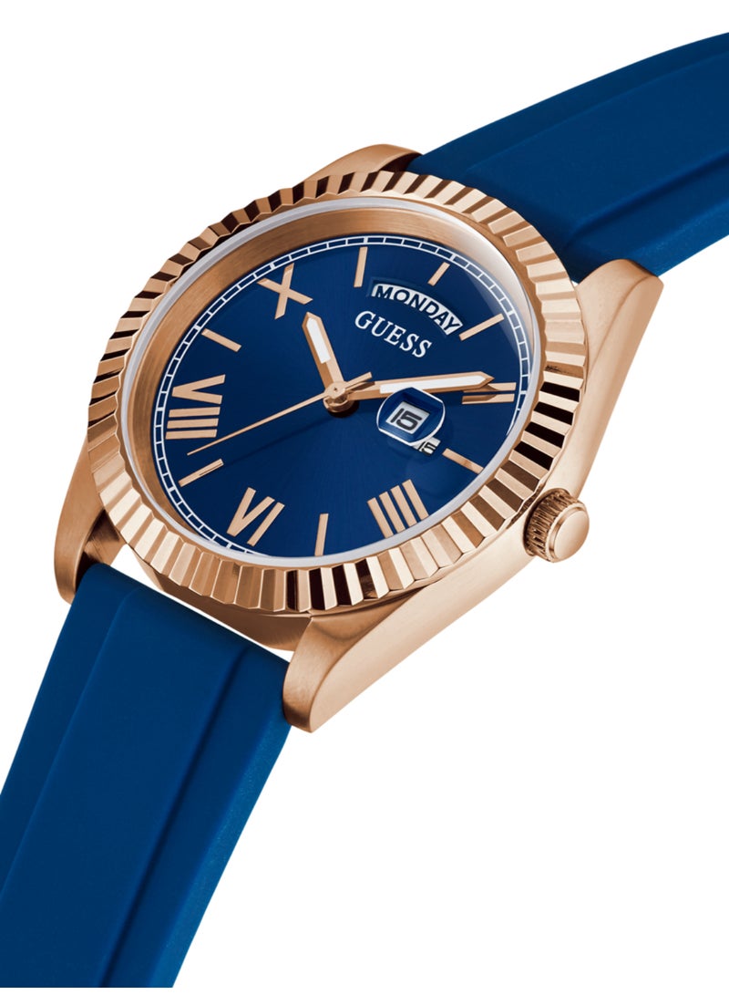 GUESS ساعة GUESS للرجال بسوار سيليكون أزرق لليوم والتاريخ - GW033521 - Image 3