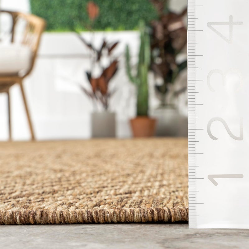 nuLOOM سجادة رانيا القبلية 4x6 من nuLOOM للاستخدام الداخلي والخارجي، بني فاتح، تصميم هندسي، مقاومة للبقع، عالية المتانة، مناسبة للفناء، الشرفة، غرفة النوم، غرفة الطعام، غرفة المعيشة، الحمام - Image 5