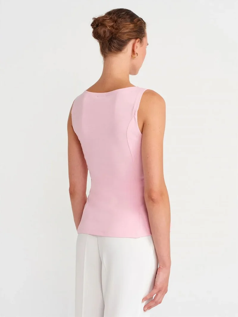 ديلفين DILVIN Fitted Sleeveless Peplum Blouse
