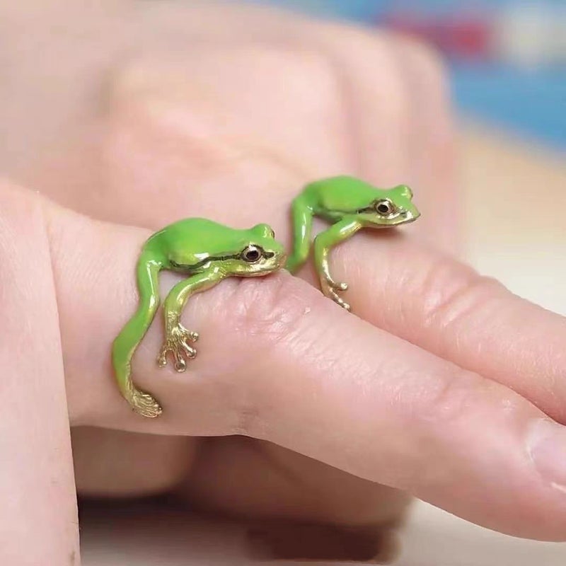 WU New Stylish Green Funny Frog Ring - Unique Design, Adjustable Size - Image 3