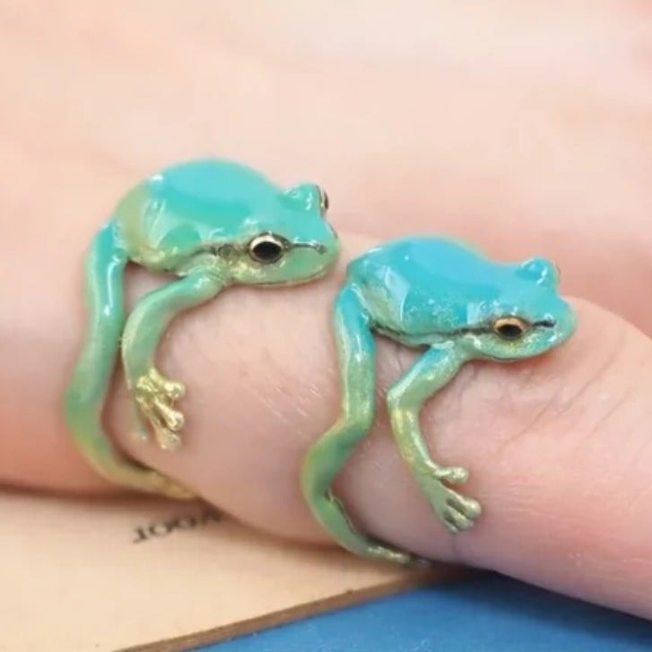 WU New Stylish Green Funny Frog Ring - Unique Design, Adjustable Size - Image 4