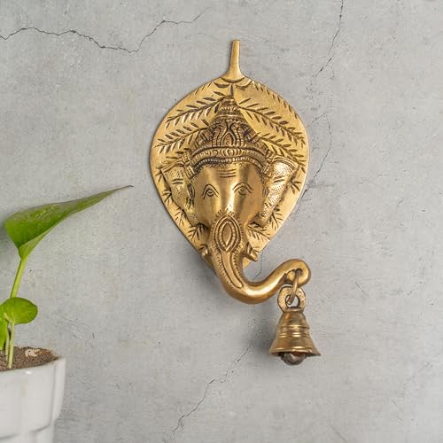 The Advitya ديكور جداري من النحاس الأصفر - فيل على ورقة | ديكور احتفالي هدية ديوالي لزينة المنزل لغرفة المعيشة | قطعة عرض | قطعة ديكور ديوالي | هدية تدفئة المنزل | قطعة عرض (5 بوصة) - Image 1