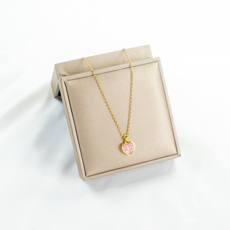 سلسلة استانليس ستيل ذهبي مع دلاية شكل قلب بينك - Image 2