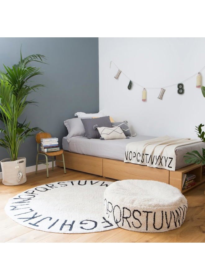 Lorena Canals Washable Area Rug for kids room. Collection ABC in color Black and White - Handmade by artisans in Round shape and made in Natural Cotton and Non-Toxic Dyes - Size: 5' x 5' - Image 3