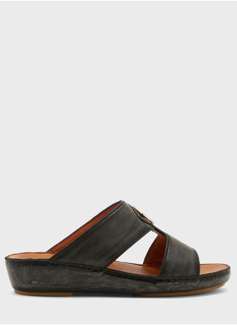 Posh La Vie Classy Arabic Sandals - Image 1