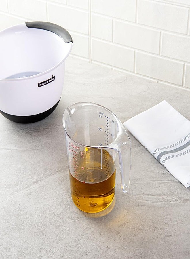 ريستورنت وير طقم أدوات مطبخ للمطاعم RW، يتضمن وعاء قياس سعة 1 كوارت، وكأس قياس متين - بوحدات قياس مترية وإمبراطورية، وفوهة على شكل حرف V، وكوب قياس بلاستيكي شفاف، ومقبض مزود بمسكة للإبهام، ويتحمل درجات حرارة تصل إلى 248 درجة فهرنهايت. - Image 4