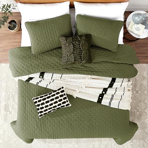 ROARINGWILD California Cal King Size Cloud Quilt Bedding Sets with 2 Pillow Shams, Green Olive Oversized Lightweight Bedspread Coverlet, All Season, 3 Pieces, 118x106 inches - Image 2