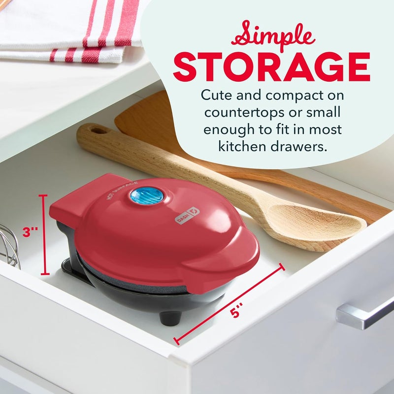 Dash صانعة الوافل الصغيرة - قالب وافل 4 بوصة، مكواة وافل غير لاصقة مع تسخين سريع، سطح غير لاصق - صانعة وافل صغيرة مثالية للأطفال والعائلات، فقط أضف العجين (أحمر) - Image 4