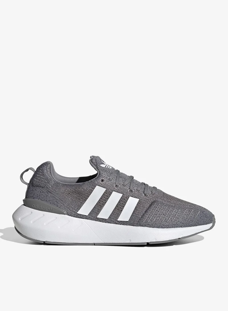 adidas حذاء سويفت رن 22