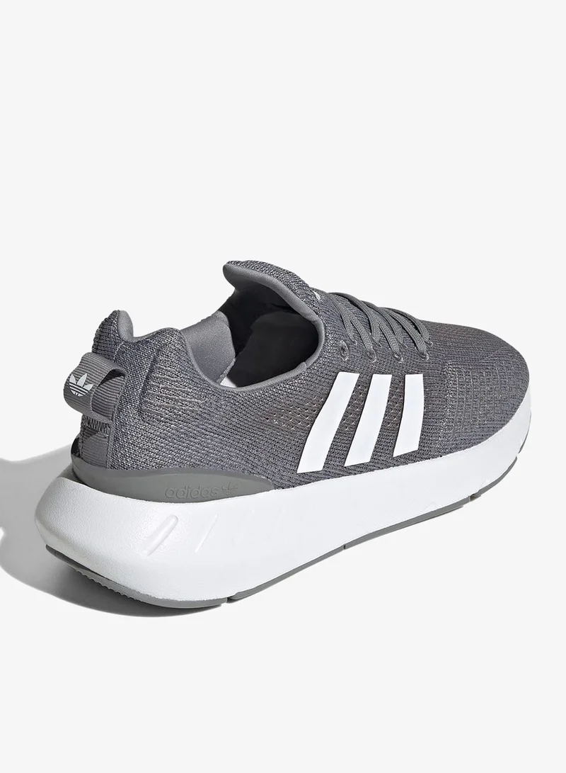 Adidas Swift Run 22