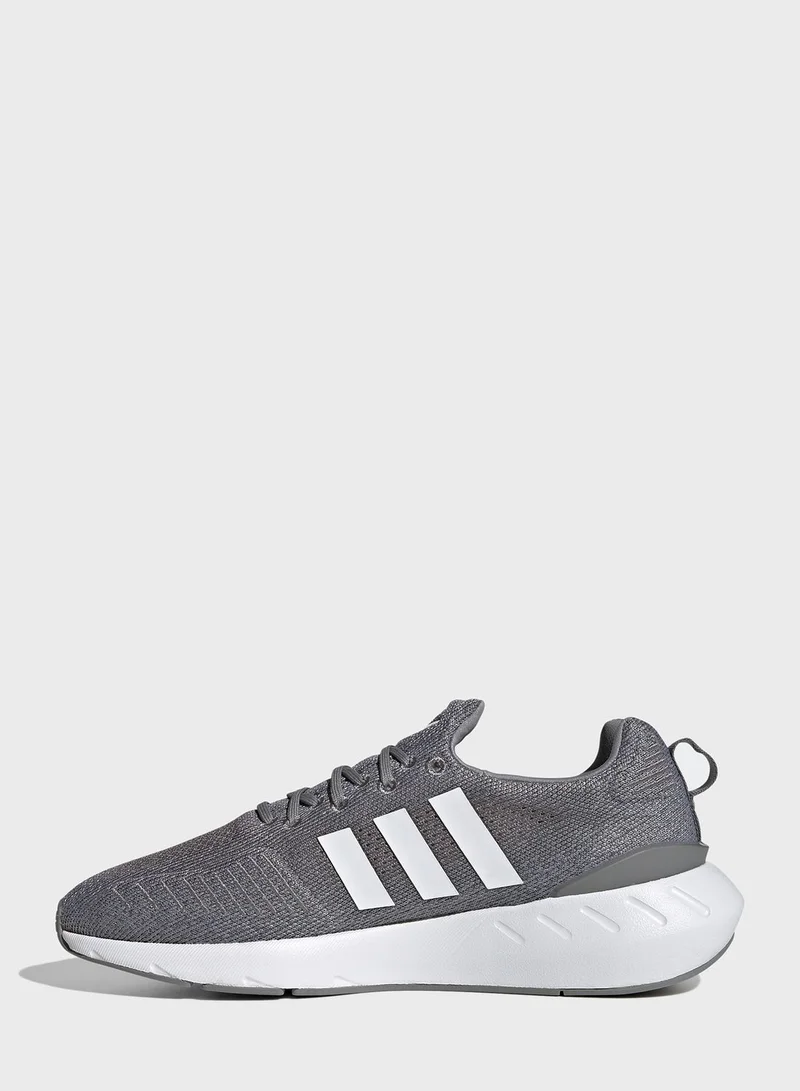 adidas Originals Swift Run 22
