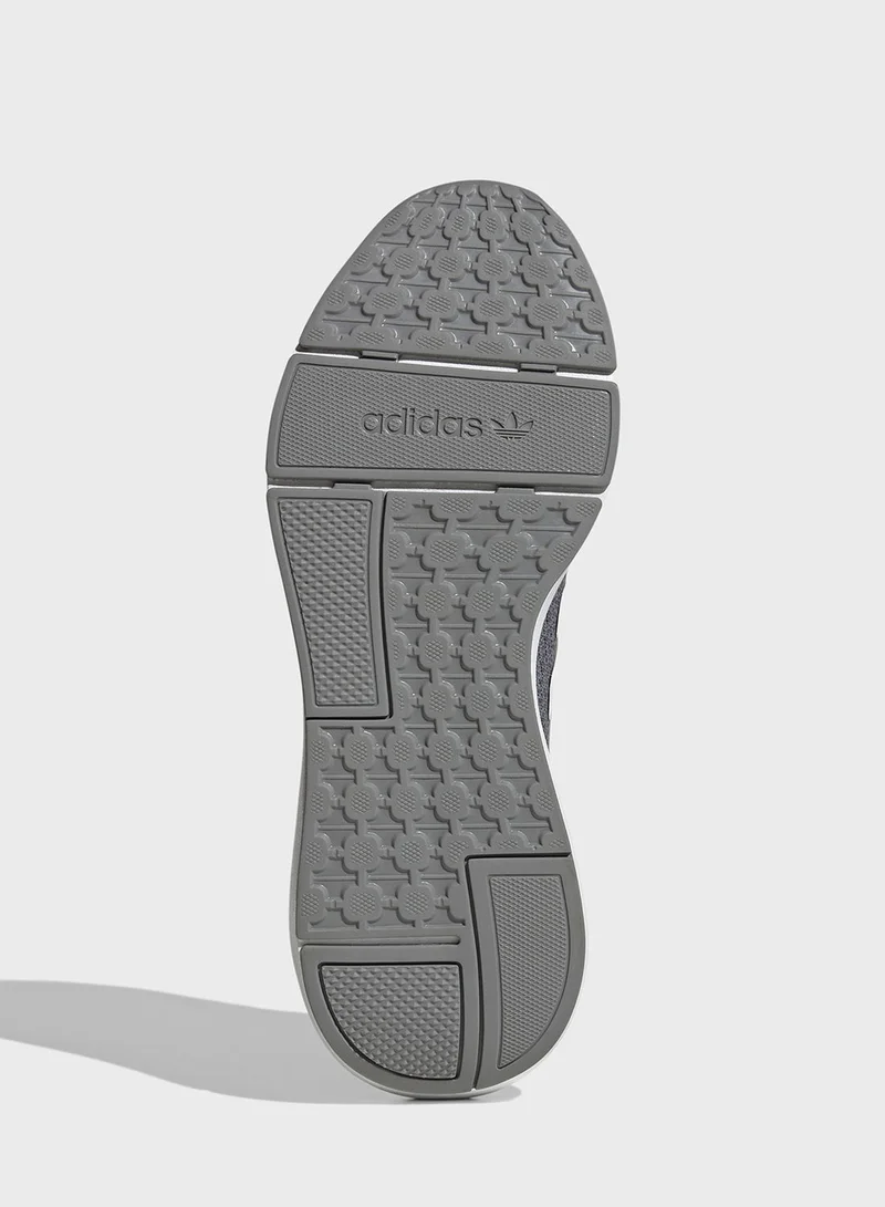 adidas حذاء سويفت رن 22