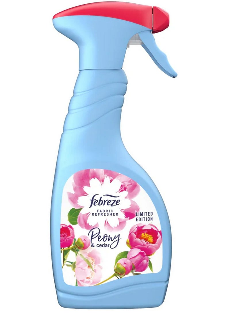 febreze Fabric Refresher Peony & Cedar Limited Edition 500 ML - Image 1
