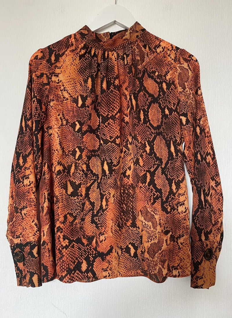دوروثي بيركنز RUST SNAKE LONG SLEEVE TOP  - Image 1