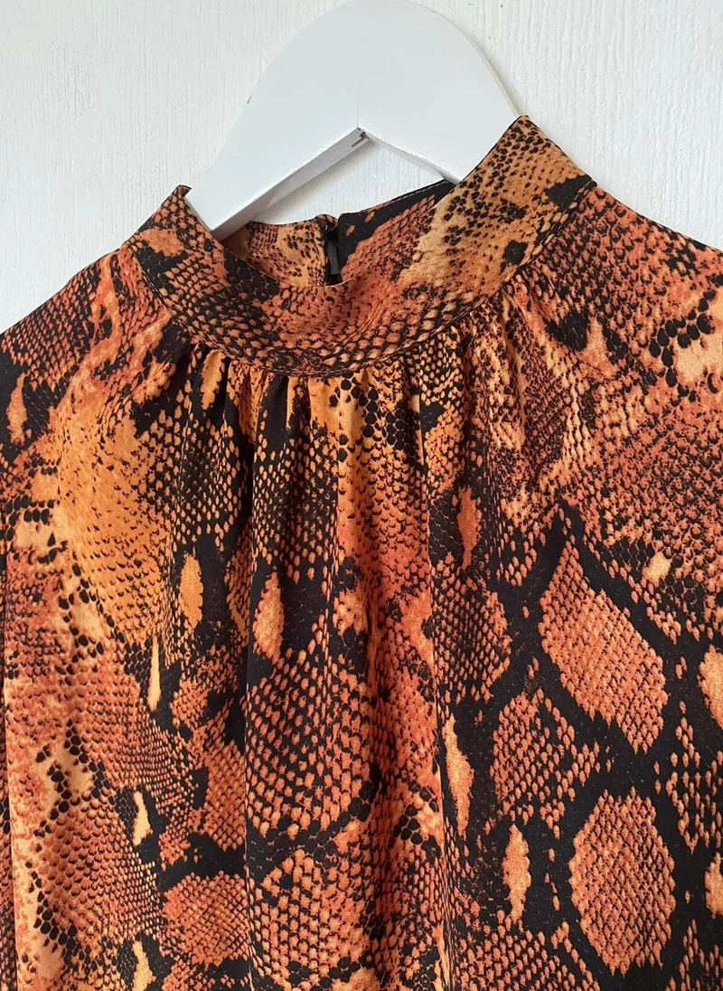 DOROTHY PERKINS Snake Print High Neck Top